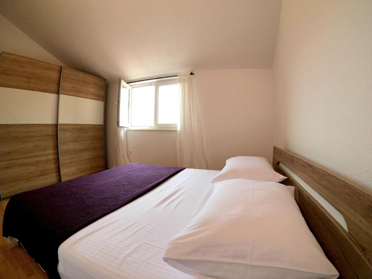 Lifestyle Apartment Подстрана Екстер'єр фото