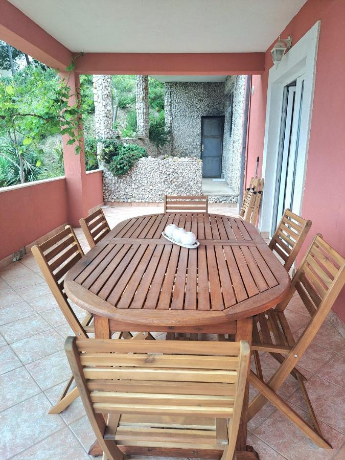 Lifestyle Apartment Подстрана Екстер'єр фото